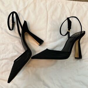 JLO Torrie Pump - Black Size 9